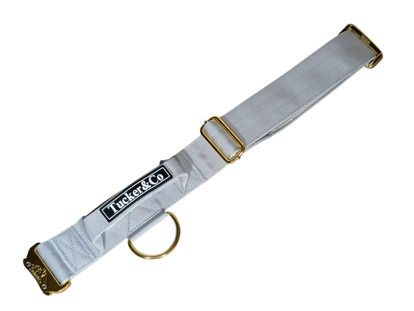 Tucker&Co London Tactical Collar with Handle in Light Grey.