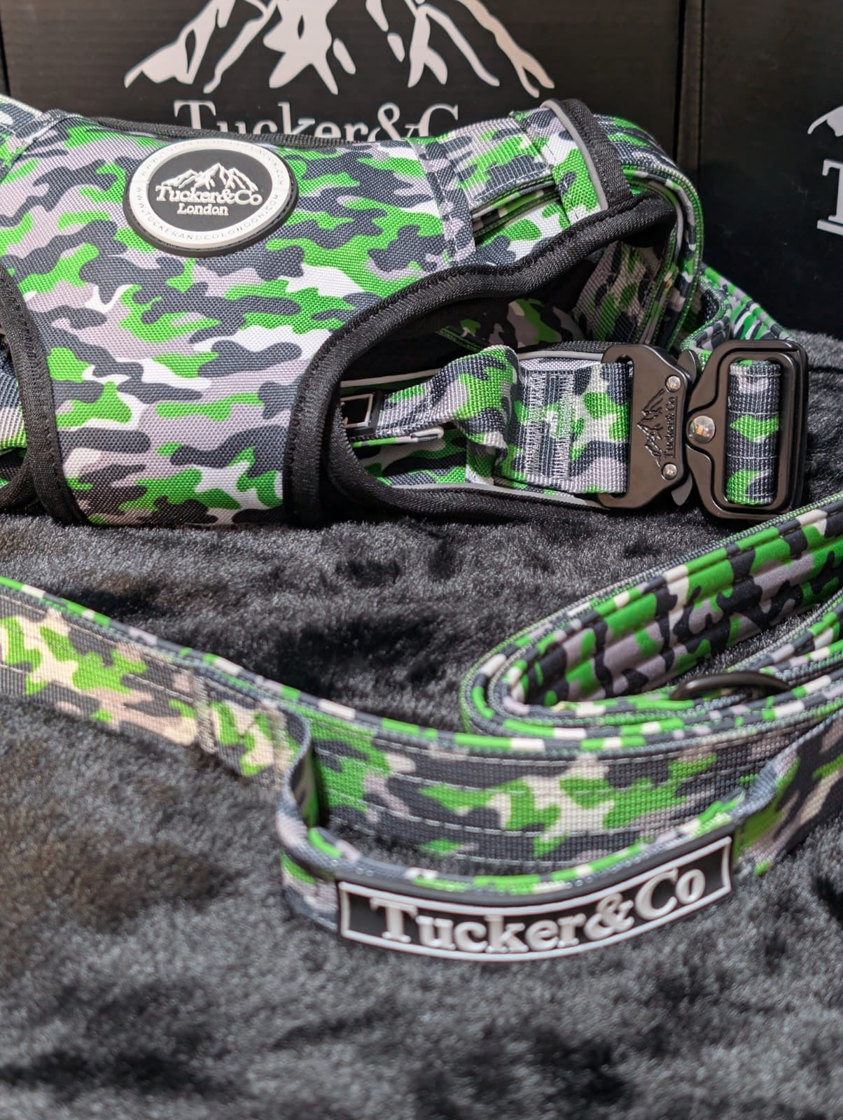 Tucker&Co Camo Lime Green full matching set - Collar Lead & Harness